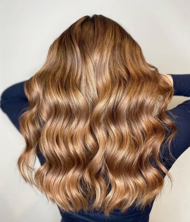 Gouden caramel haartint