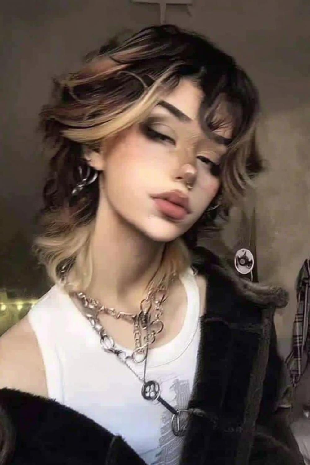 Blonde highlights met attitude