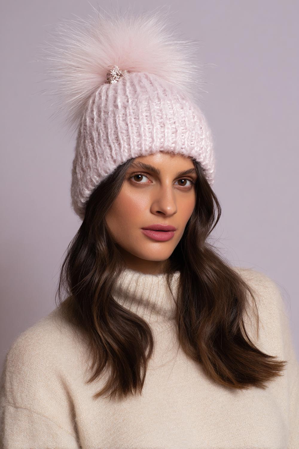 17. Muts-proof ‘sleek’ haar met verborgen spelden als haartrend voor winter 2026