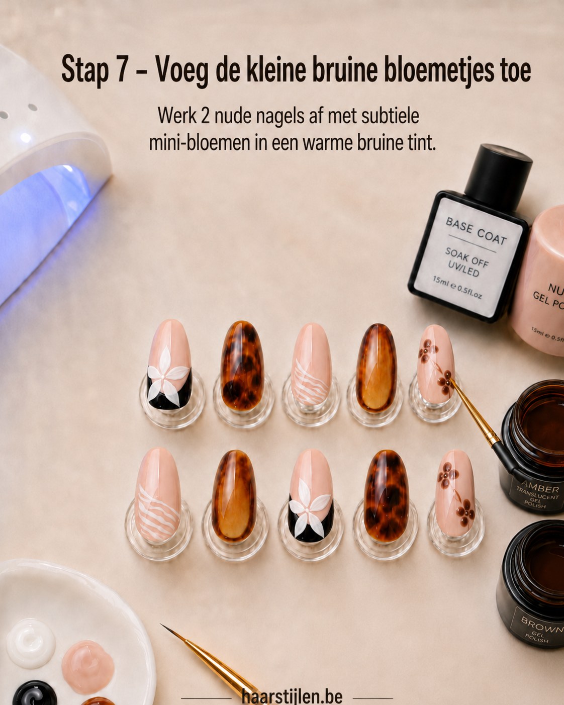 Kleine bruine mini-bloemetjes als subtiele afwerking op nude herfstnagels bruin goud