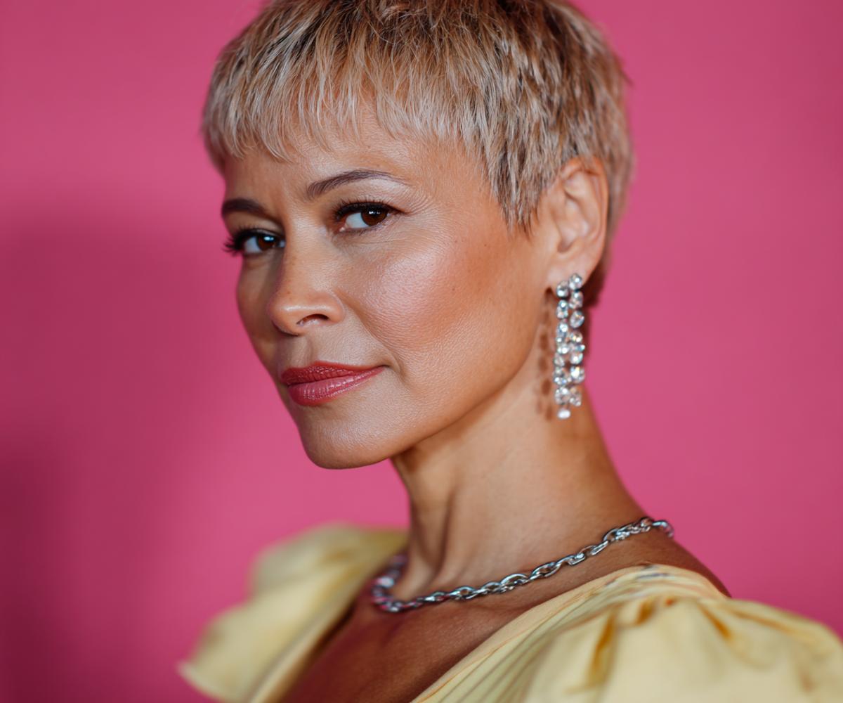 Korte Honingblonde Pixie