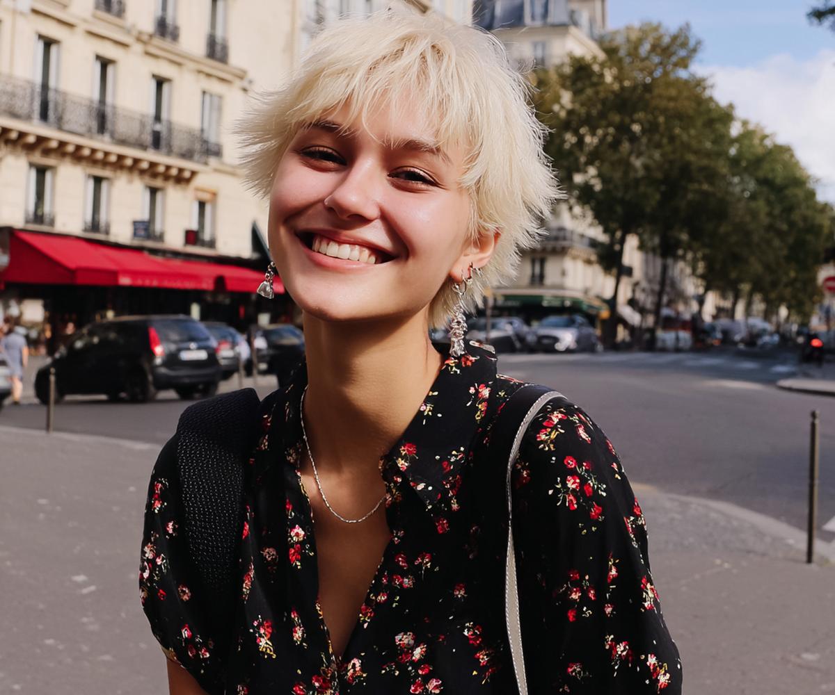 Platinablond Gelaagde Pixie