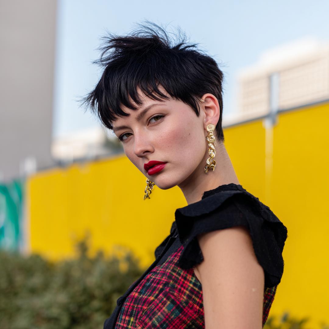 Korte Zwarte Crop Met Pony