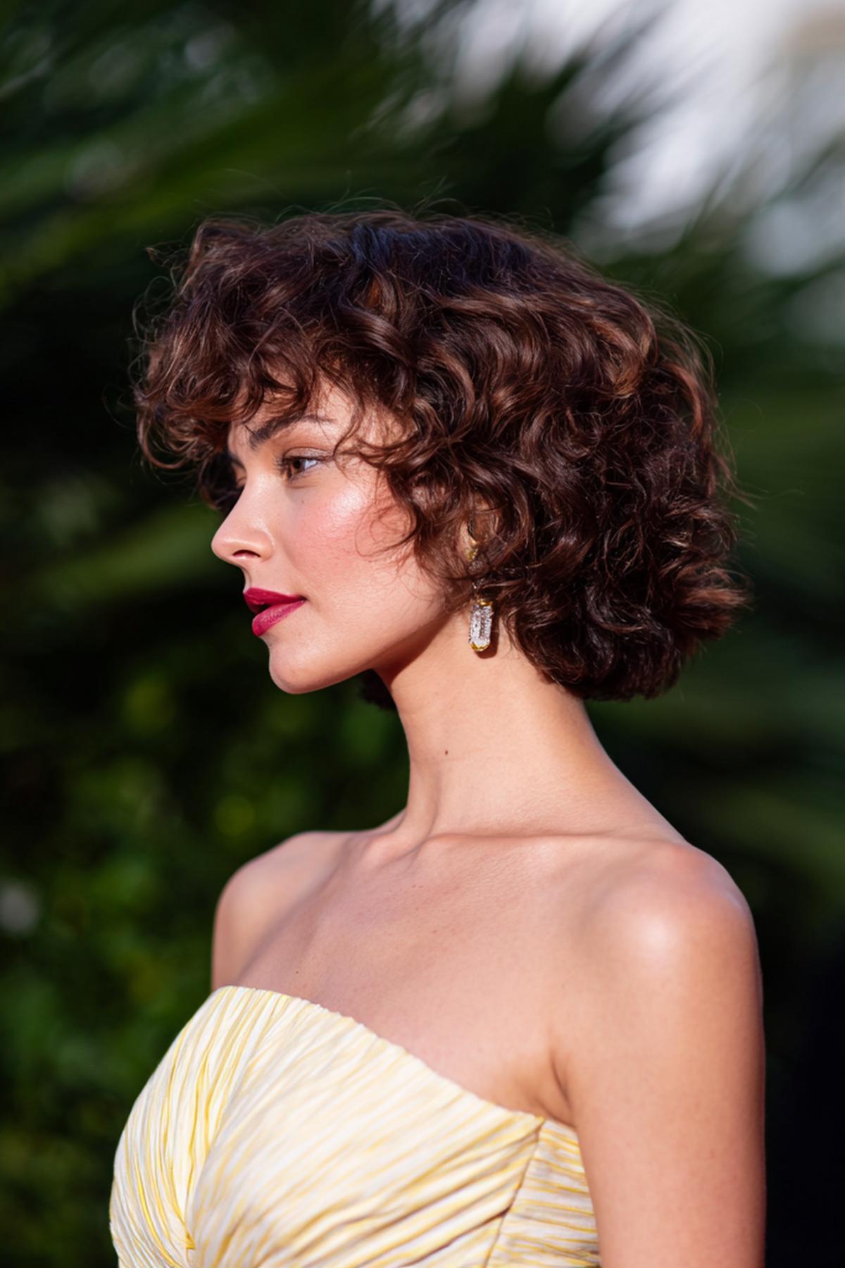 49 Leuke Kapsels Voor Krullend Haar