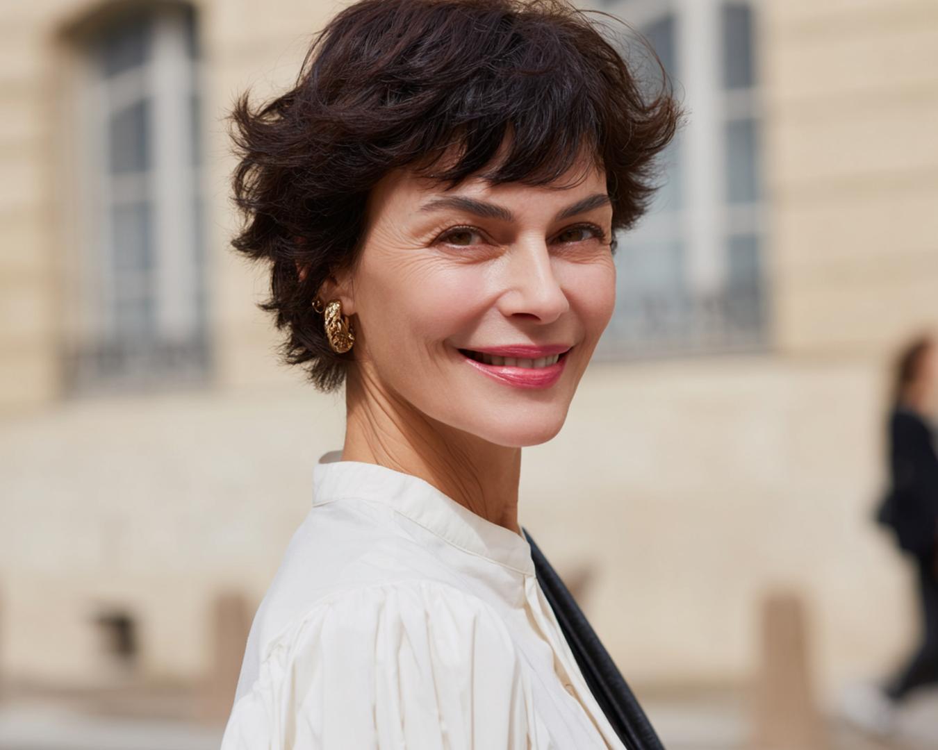 Donkerbruine Korte Shag Met Slag