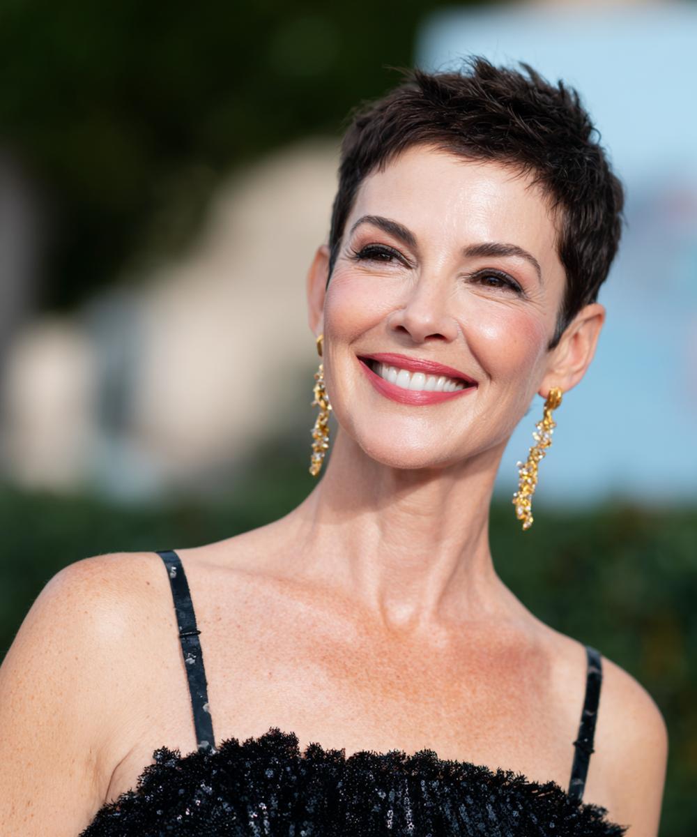 Donkerbruine Superkorte Pixie