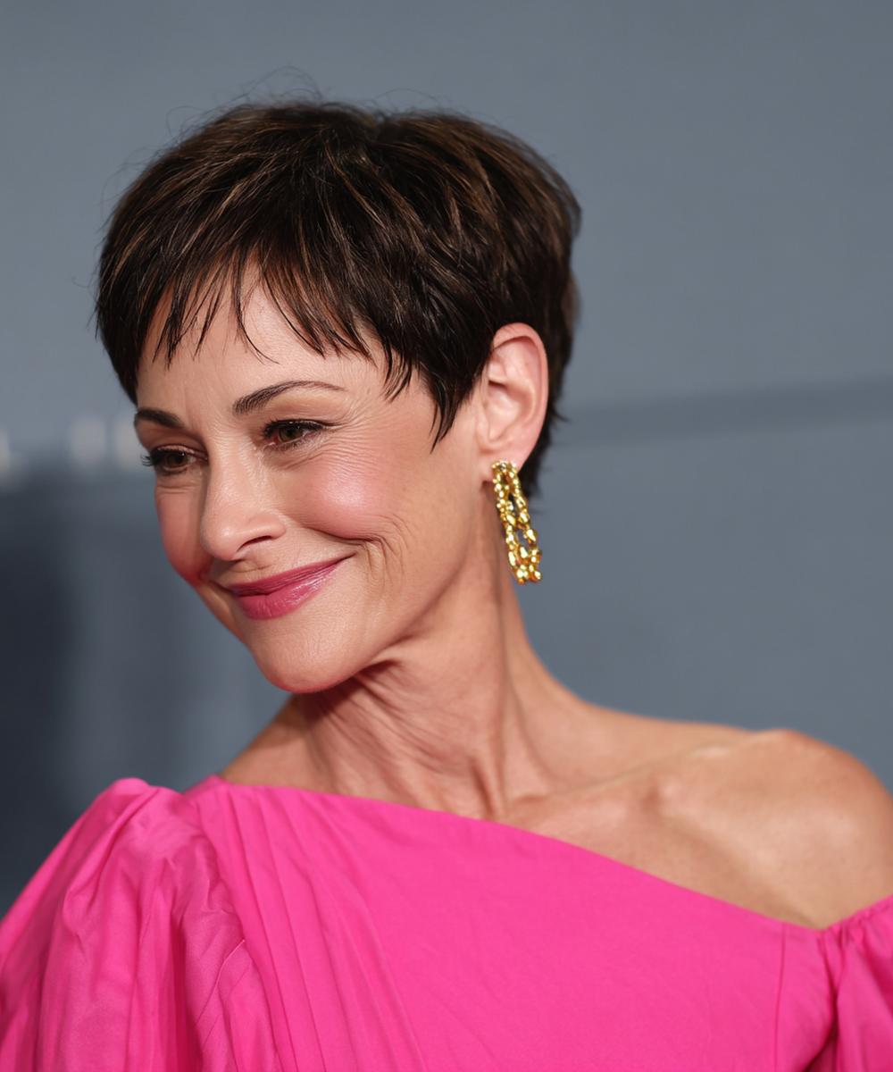 Donkerbruine Korte Pixie