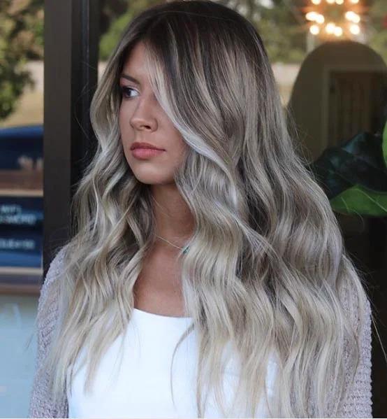 IJsblonde balayage winterstijl
