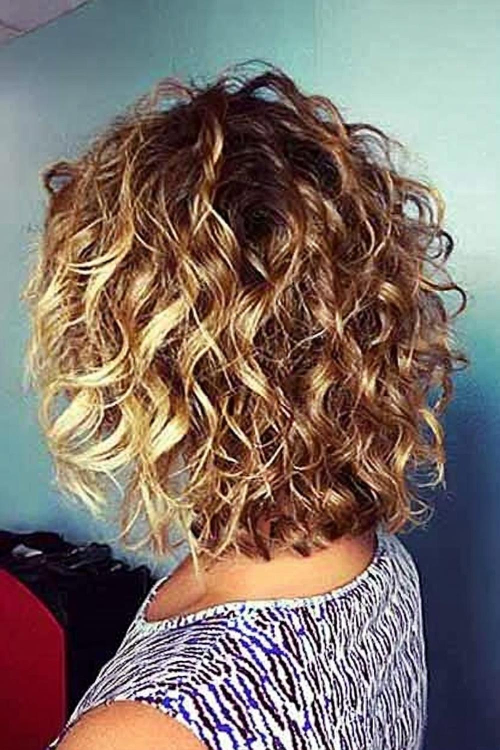Lange krullen achterkant