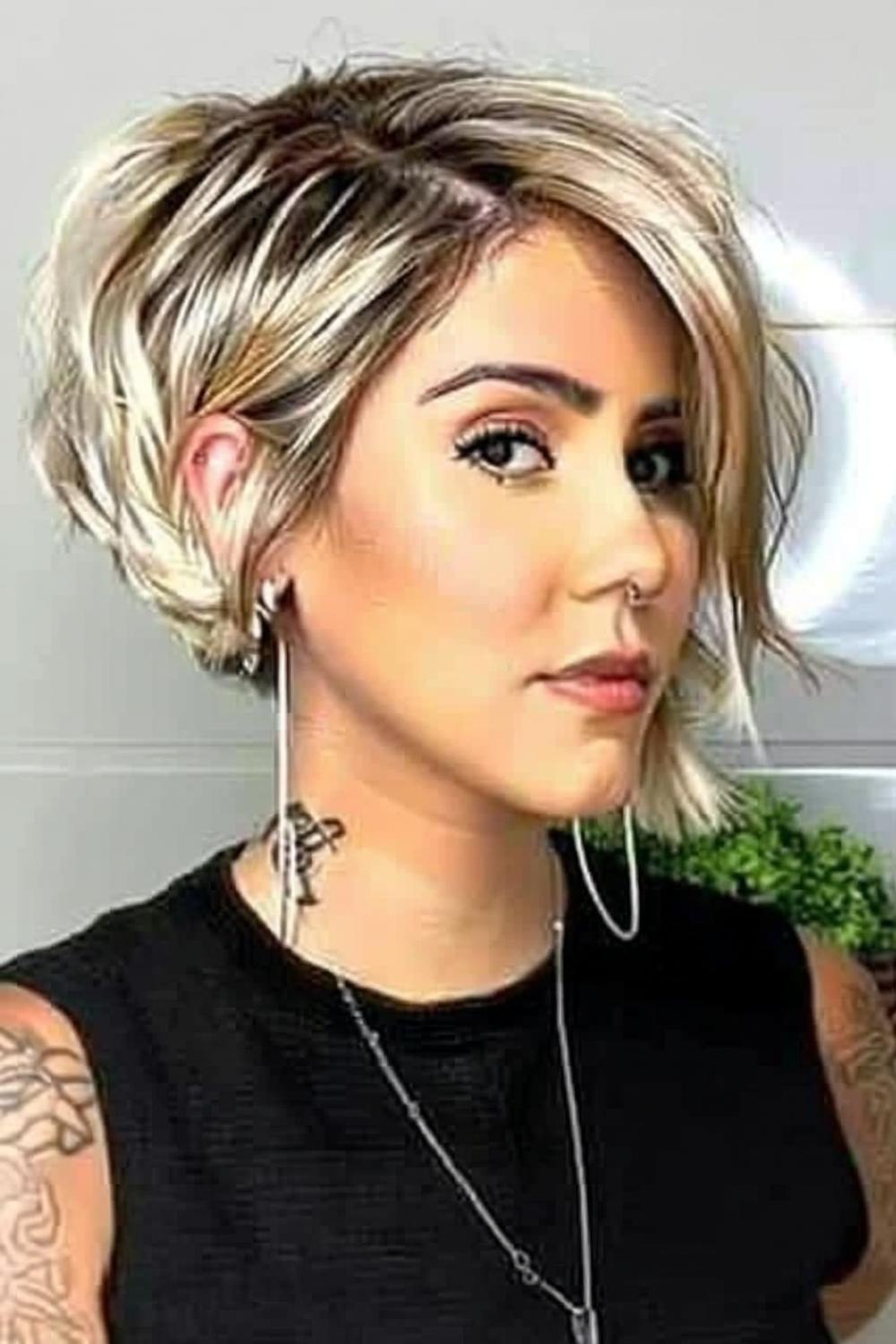 Asymmetrische Blonde Bob