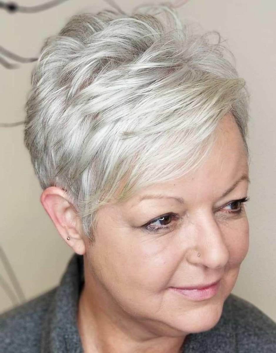 Hairstyles voor oudere vrouwen met stijlvolle ideeën
