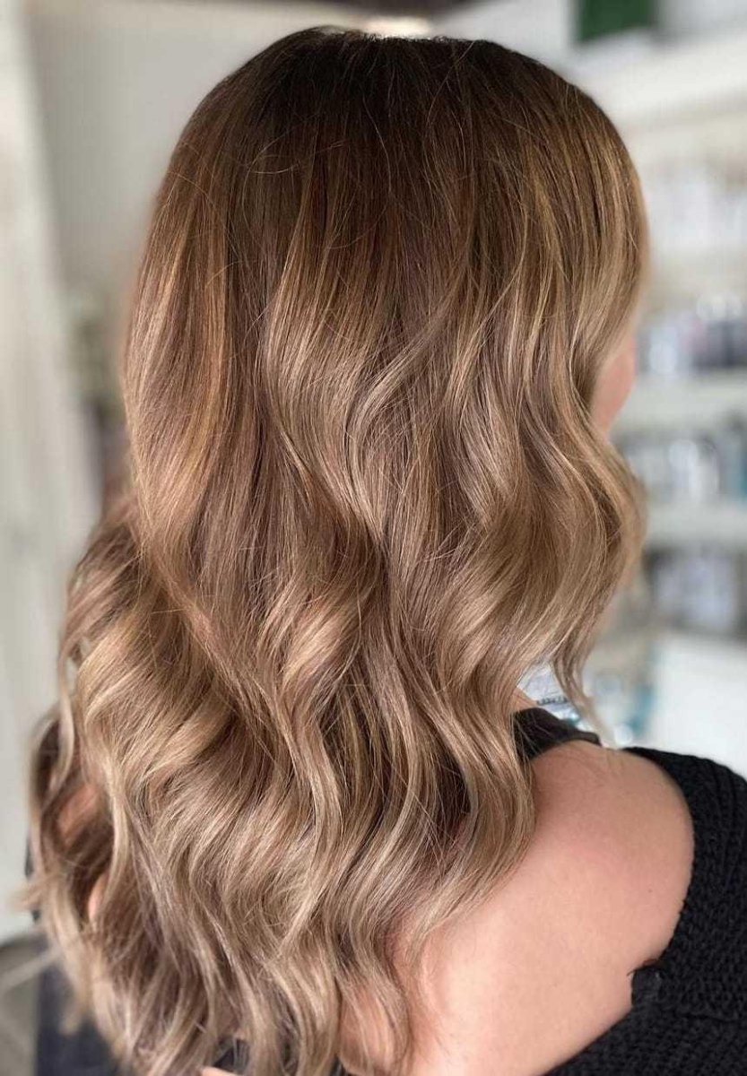 Lichtbruine balayage haar