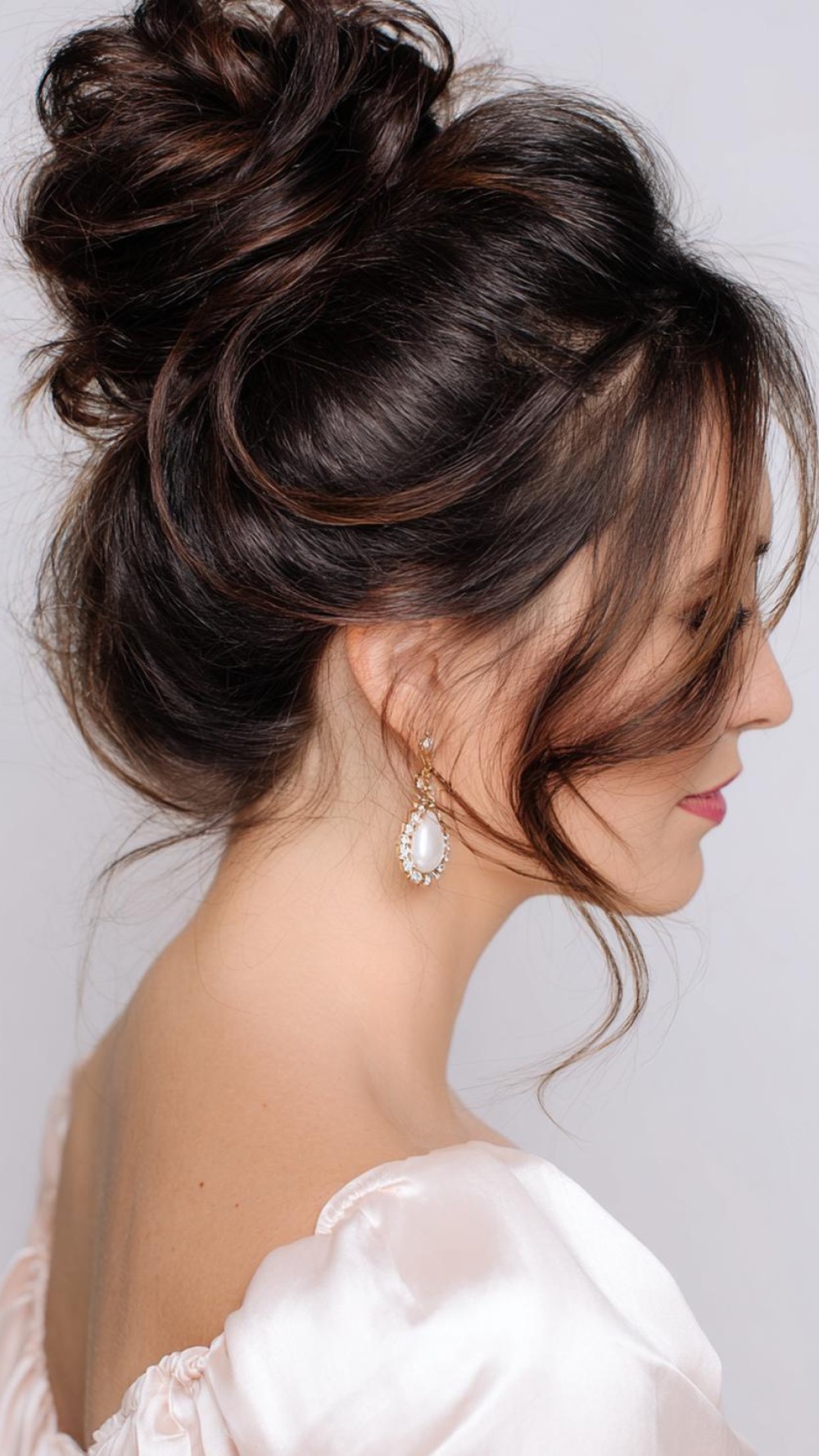 Messy Bun Inspiratie 2026: 31 Innovatieve Looks