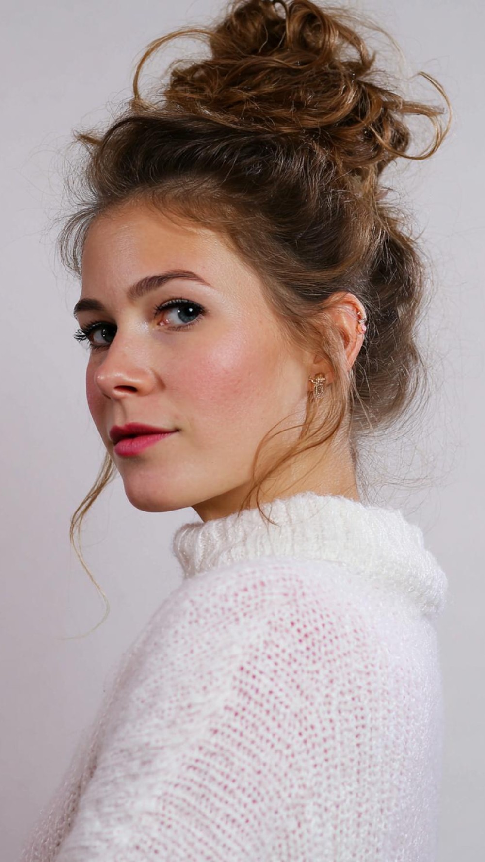 Messy Bun Inspiratie 2026: 31 Verfijnde Kapsels