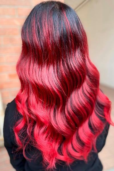 Rood haar donkere wortels
