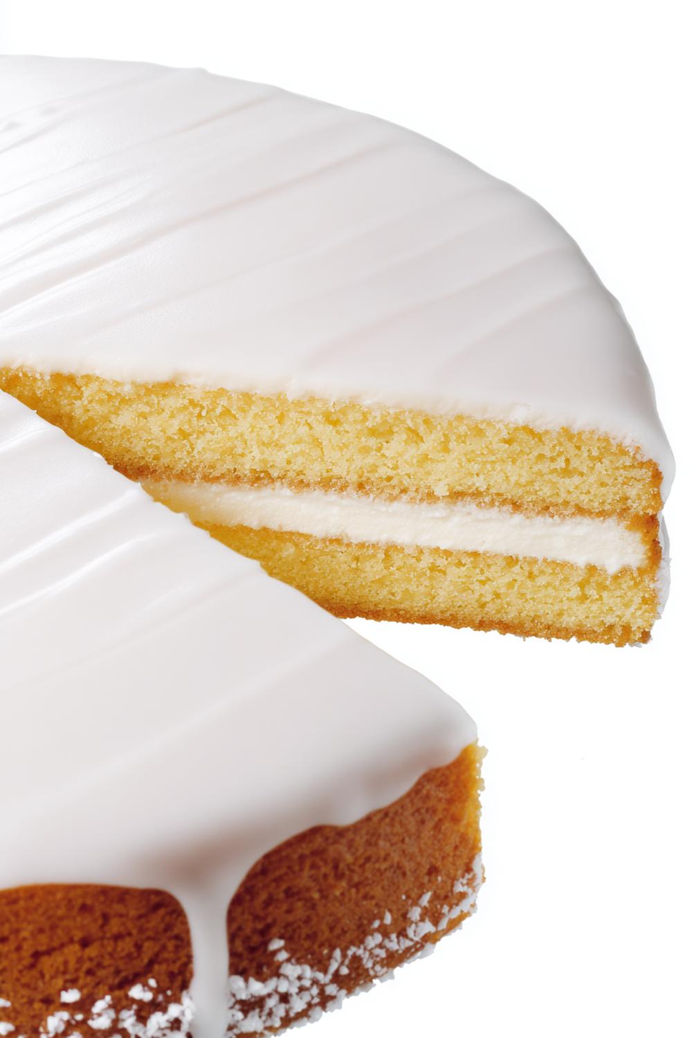 17. Tijdloze strakke laagstaart met glanzende scheiding en verborgen elastiek