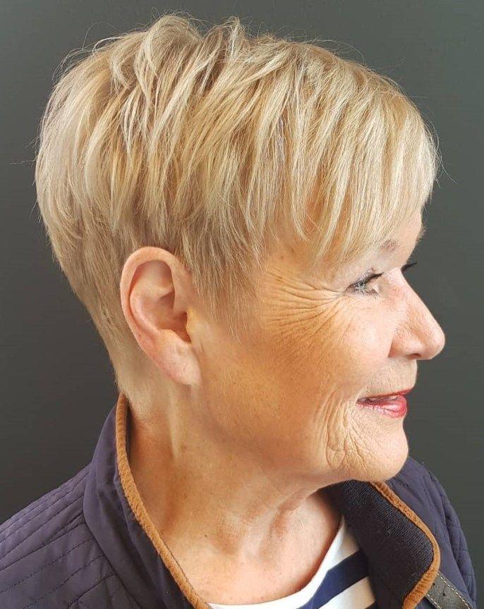 Vlotte korte kapsels 60 plus voor een frisse look