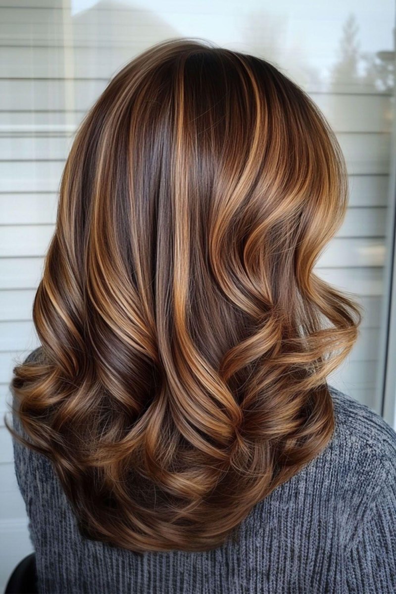 Caramel hair color ideeën voor warme haarlooks